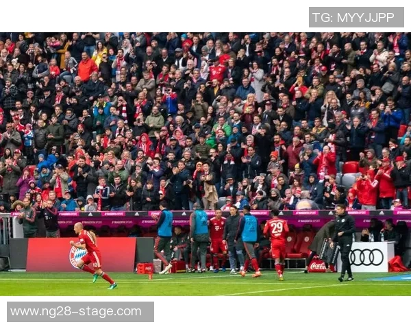 友谊赛精彩回顾AC米兰与拜仁战成平局补时进球引发全场热潮