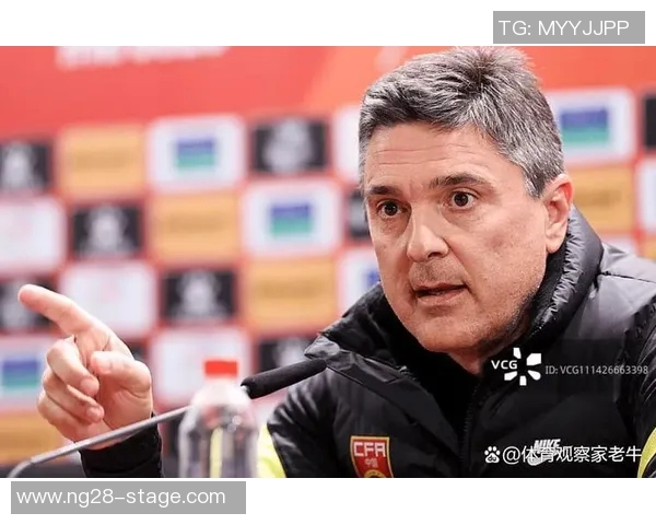 西甲激战本菲卡逆转那不勒斯神奇扑救引发争议判罚全场沸腾