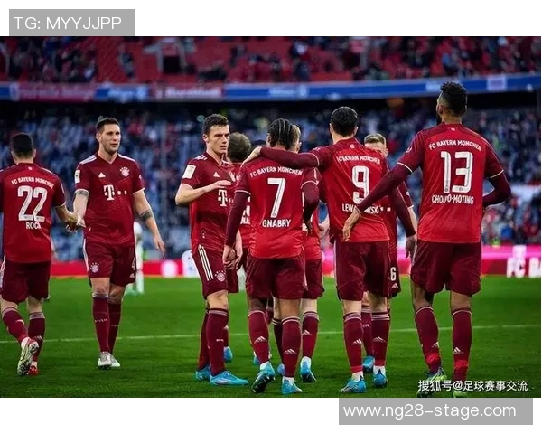 友谊赛精彩回顾拜仁逆转曼联红牌风波引发全场热议