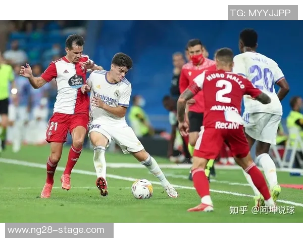 意甲精彩对决巴萨大胜里昂乌龙球瞬间点燃全场气氛战术解析