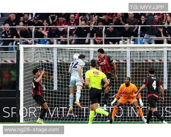 AC米兰强势战胜巴萨3-0神奇扑救成比赛转折点数据分析揭秘